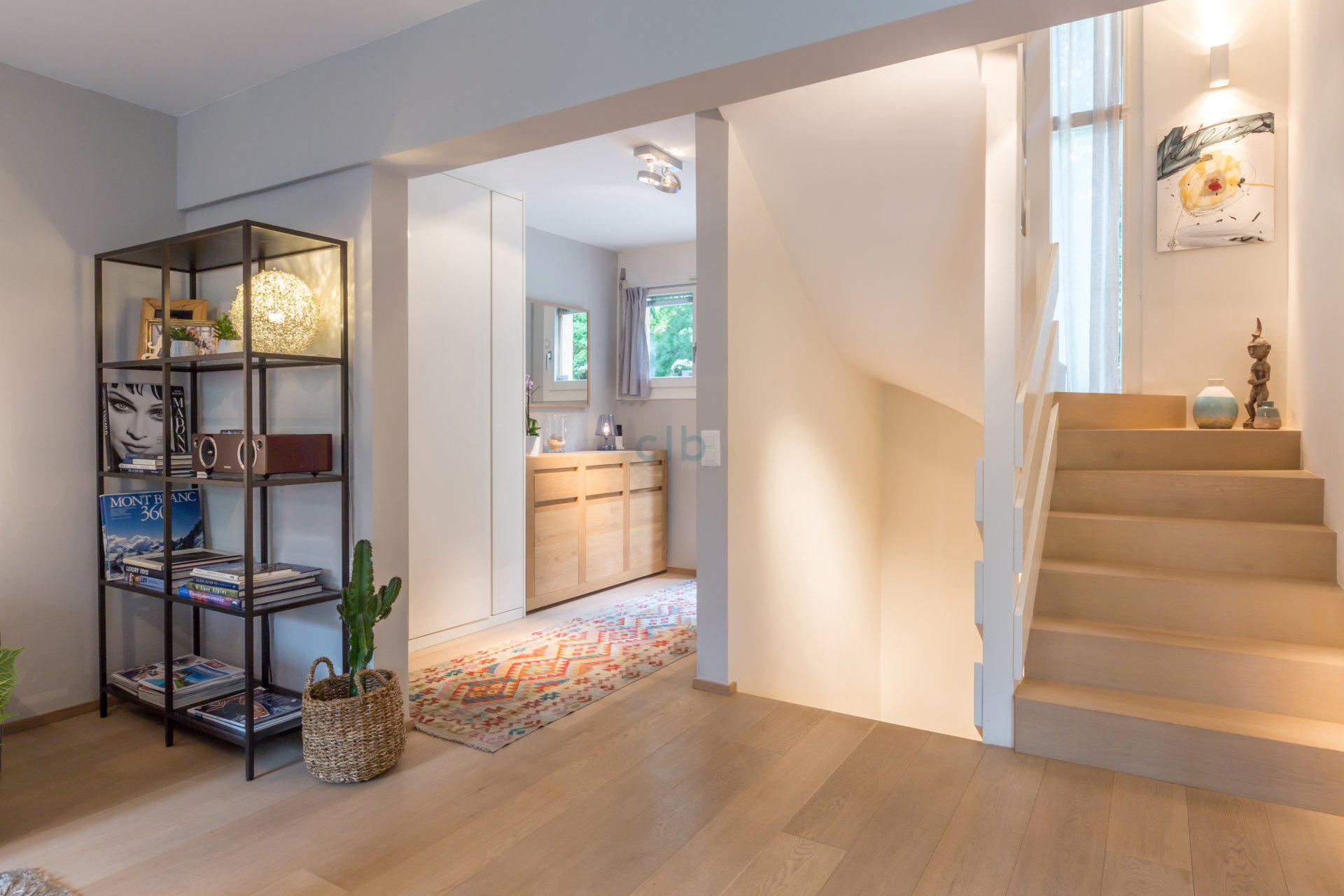 A VENDRE -COLLONGE-BELLERIVE charmante villa au calme à 150 mètres du lac