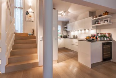 A VENDRE -COLLONGE-BELLERIVE charmante villa au calme à 150 mètres du lac